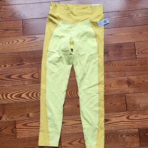 NWT Leggings